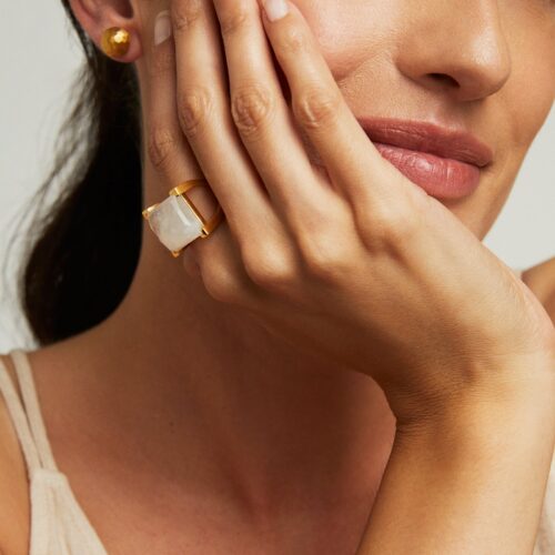 Plaza Ring - Rainbow Moonstone